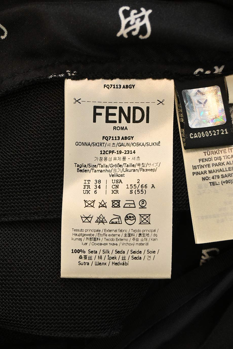 u4915_ww37831_fendi_4.jpg