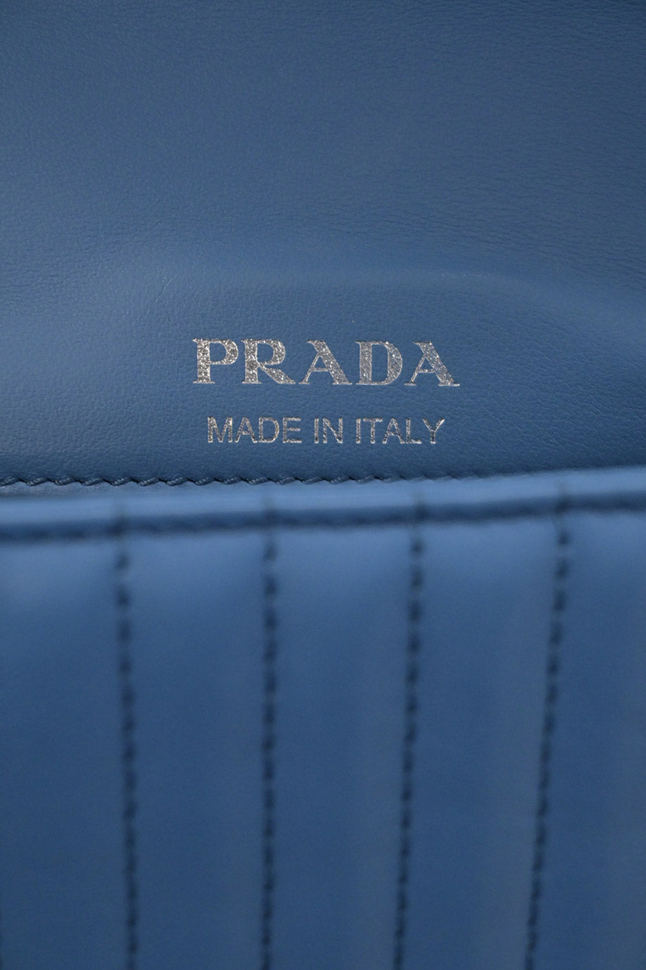 u4925_wb6144_prada_9.jpg