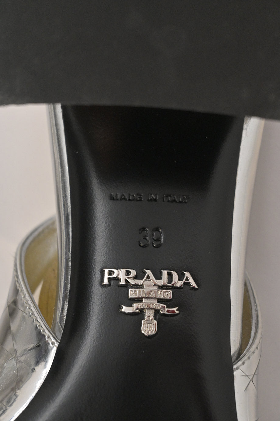 u4939_ws7266_prada_7.jpg