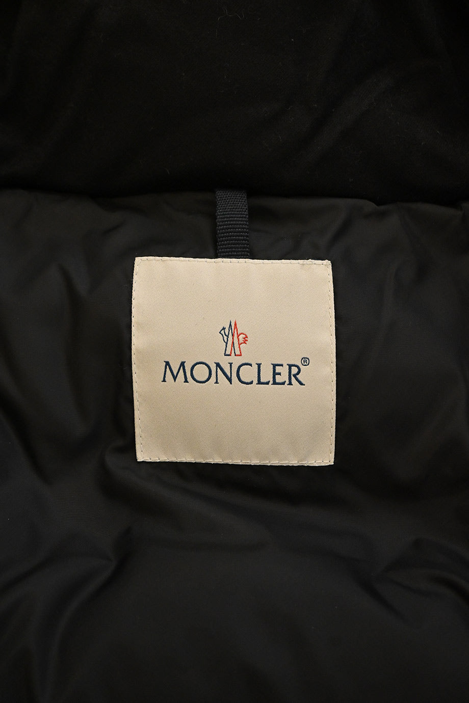 u4950_ww38088_moncler_3.jpg