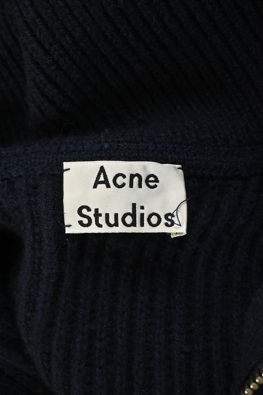 u4958_ww38179_acne_studios_3.jpg