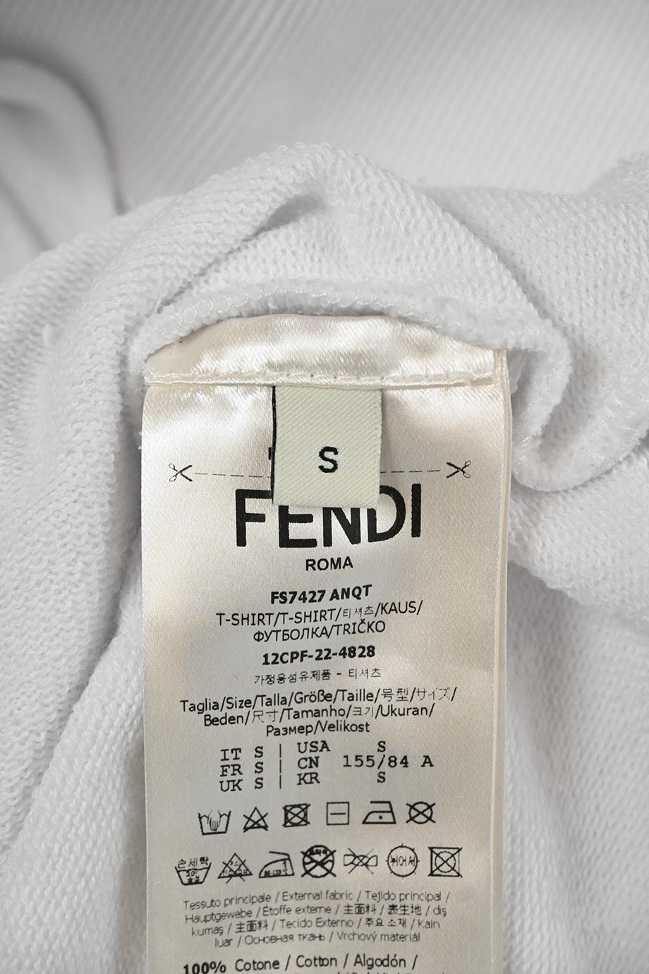 u4974_ww38312_fendi_4.jpg